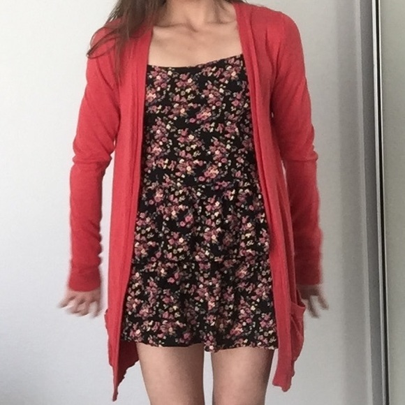 long Red RVCA cardigan size xs - Picture 2 of 8